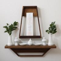 うかぶ神棚-台形タイプ-吊り棚セット ウォールナット無垢材(ウレタン塗装)