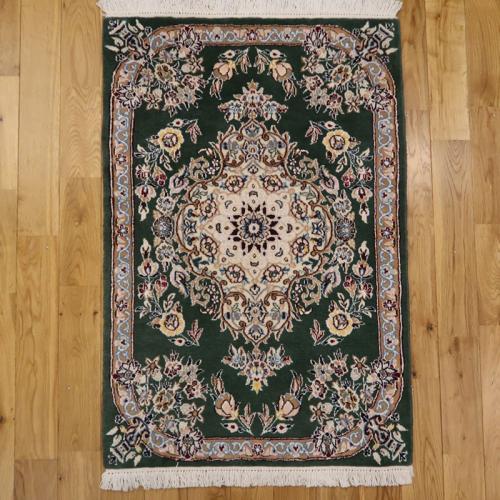 ペルシャ絨毯　ナイン産　約97×66cm　M271768　手織り絨毯